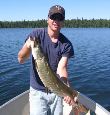 muskie fishing resort in sioux Lookout