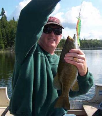 lakes in Canada with smallmouth bass