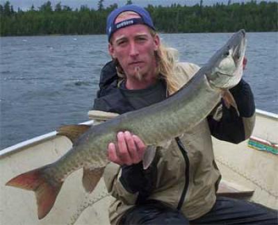 Ontario muskie fishing trophy lakes