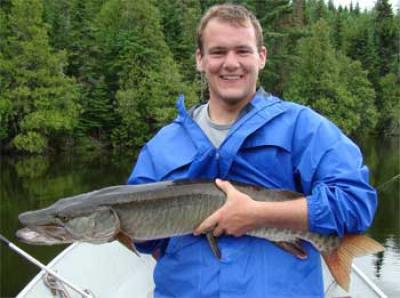 resorts with muskie fishing Ontario