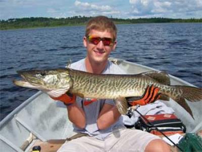 trophy tiger muskie fishing lodge in ontario