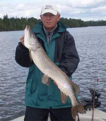 lodging with northern pike in ontario