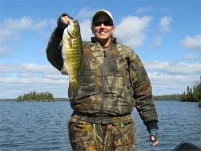smallmouth bass sport fishing lodge in Ontario